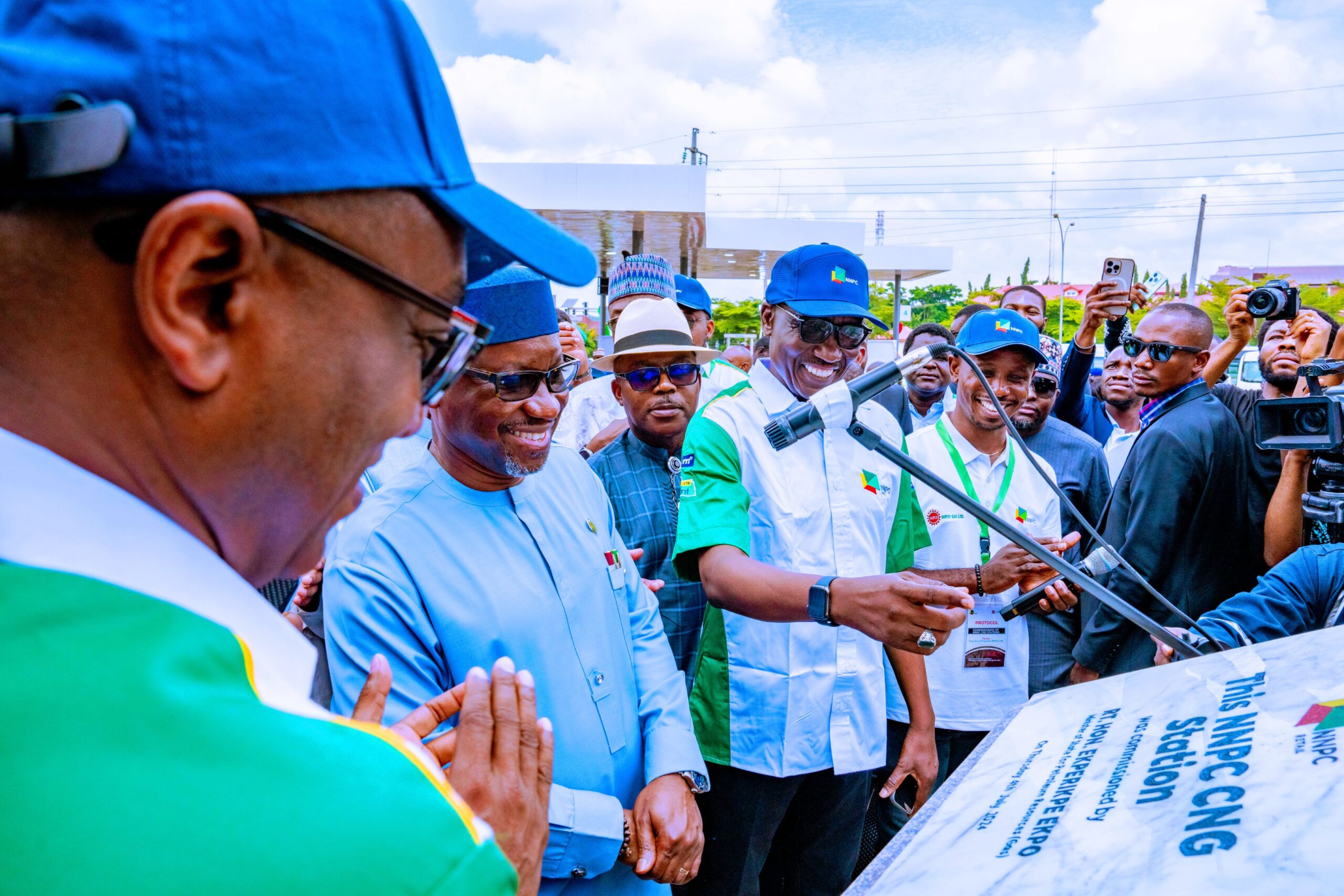 NNPC inaugurates 12 CNG stations in Abuja, Lagos | TheCable