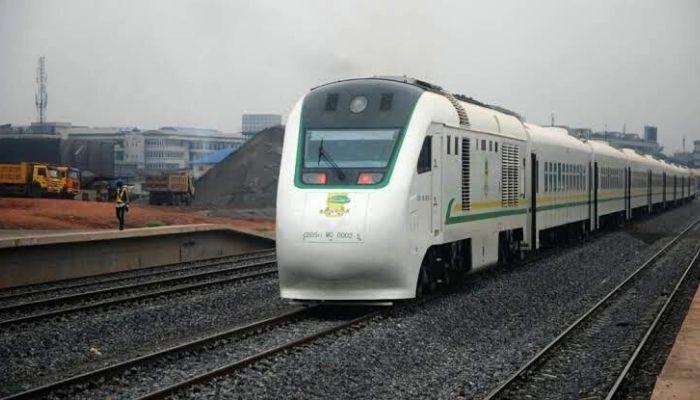 FG takes delivery of LNG retrofitted NRC locomotive