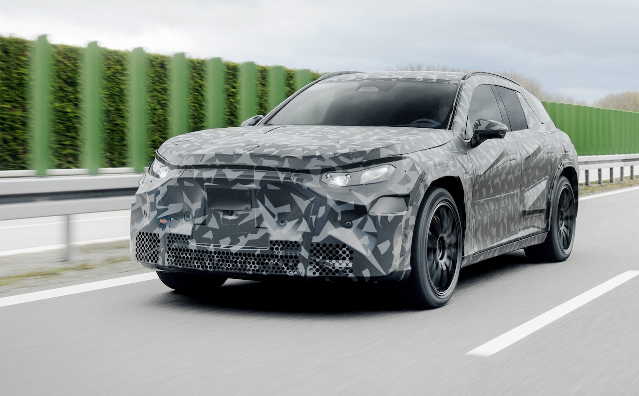 Sneak preview: First official tease of Mercedes-AMG super-SUV EV shaping up as a technologically advanced Porsche Cayenne beater – EV Central