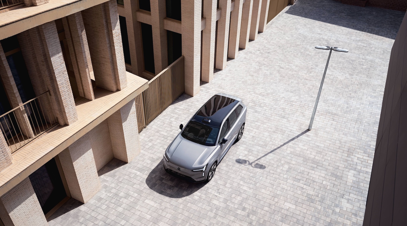 Upgraded Volvo EX90 Charges Even Faster & Delivers New & Improved Features – CleanTechnica