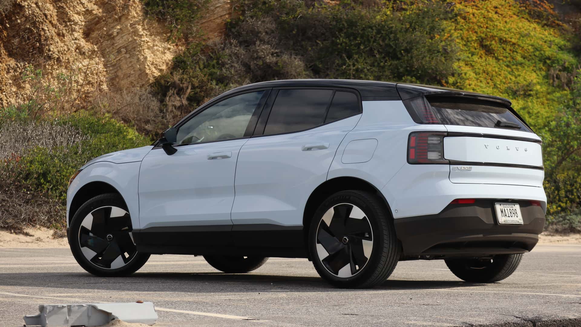 Volvo Admits Software Is Hard. But Its 2026 Cars May Finally Fix the Problem