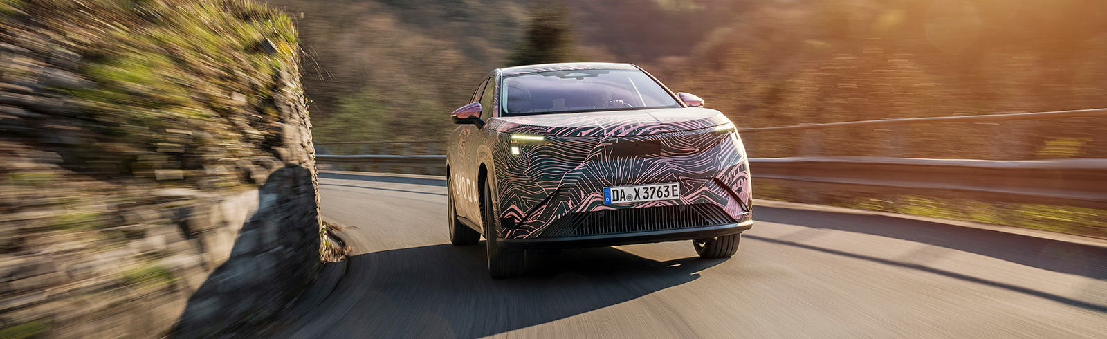 Škoda teases the Peaq: a new flagship electric SUV takes shape
