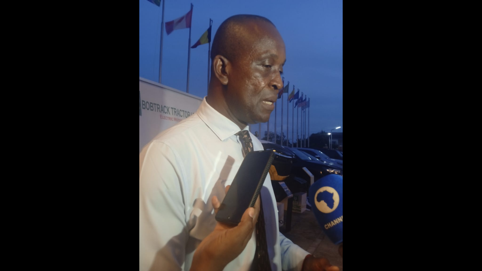 Bobtrack group unveils range of EV cars, super tractor – Businessday NG Bobtrack group unveils range of EV cars, super tractor – Businessday NG