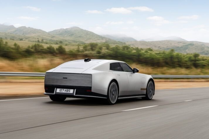 Jaguar Type 01 debuts on 850V Jaguar Electric Architecture with 1,000PS and 400-mile range – Electric & Hybrid Vehicle Technology International